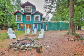 Lopez Island Hideaway with Coastal Views and Deck!